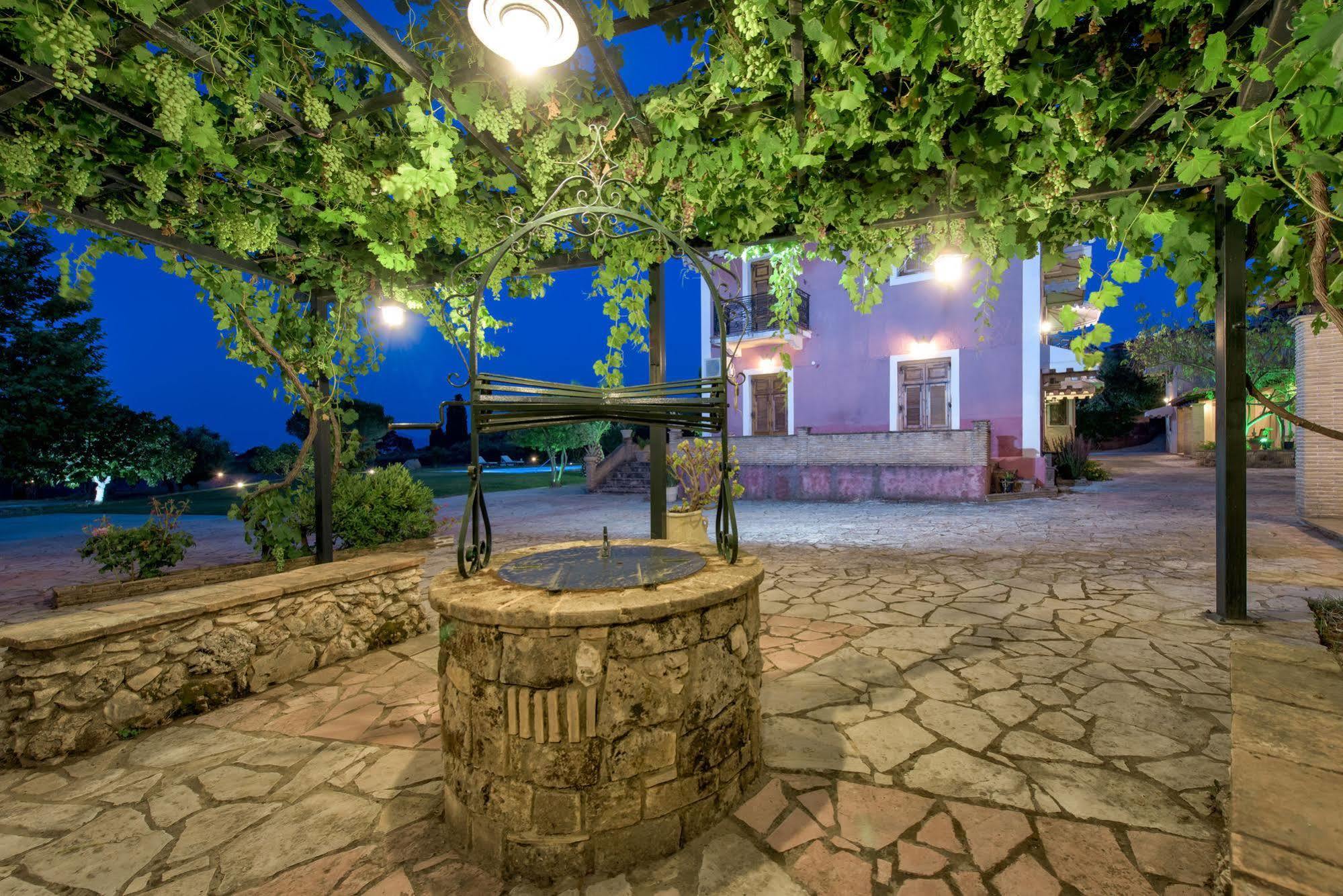 Agios Dimitrios  Sarakino House Of Literatureヴィラ エクステリア 写真